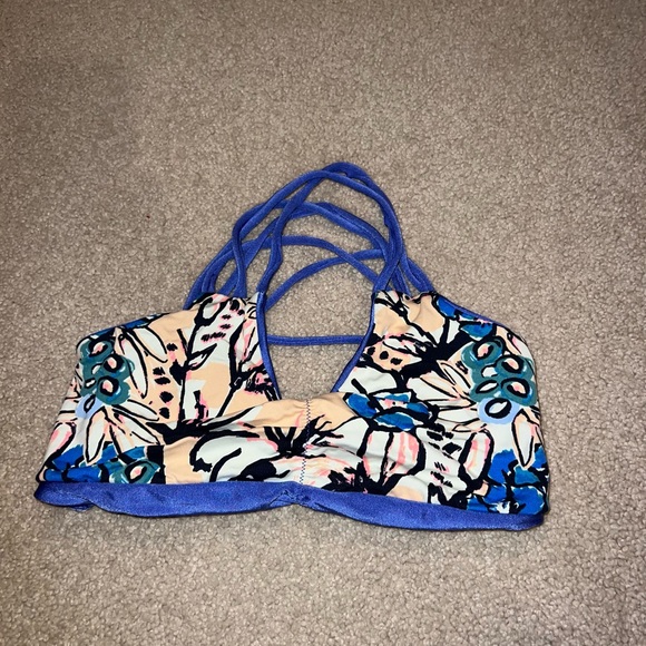 MAAJI REVERSIBLE BIKINI TOP SIZE S - Picture 1 of 3